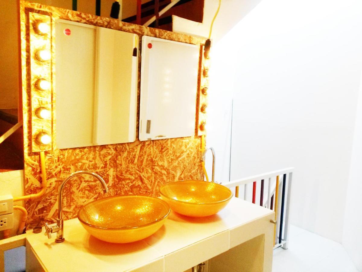 Safe And Sound Hostel شيانغ ماي الغرفة الصورة